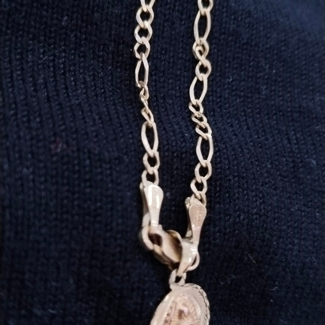 CADENA, MEDALLA RELIGIOSA. ORO. 10 K 5.7 GRMS (SEMINUEVO)