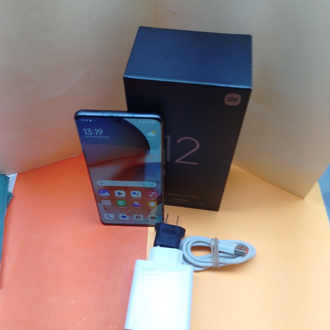 CELULAR XIAOMI 12 PRO 2201122G (2022) 256 GB 12 GB RAM (SEMINUEVO)