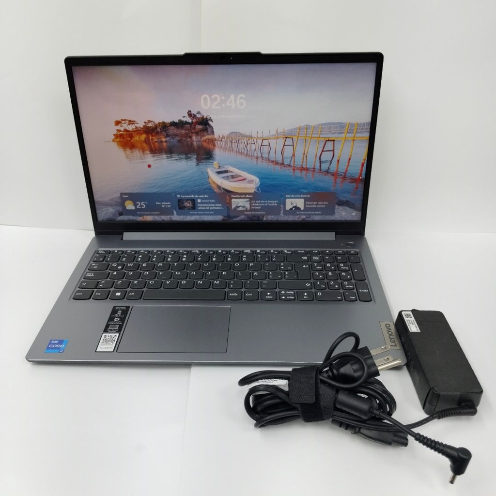 LAPTOP LENOVO IDEAPAD SLIM 3 15IRH08 (2024) 512 GB SSD 16 GB RAM