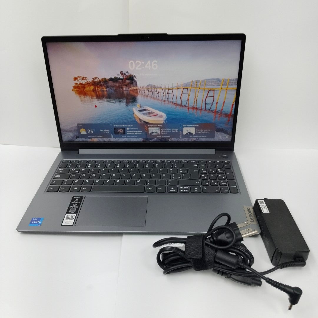 LAPTOP LENOVO IDEAPAD SLIM 3 15IRH08 (2024) 512 GB SSD 16 GB RAM