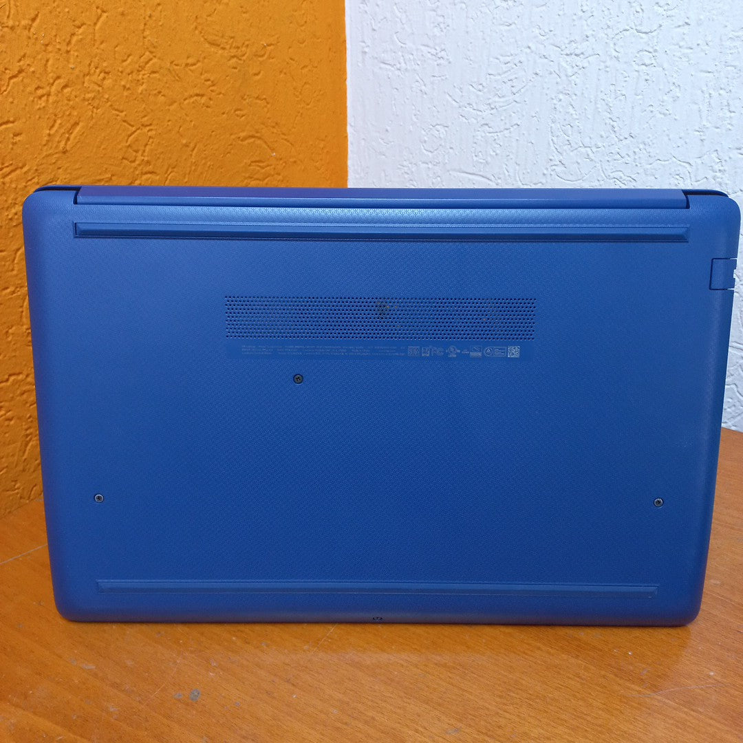 LAPTOP HP 15-DA2035LA (2021) 1 TB 8 GB RAM (SEMINUEVO)