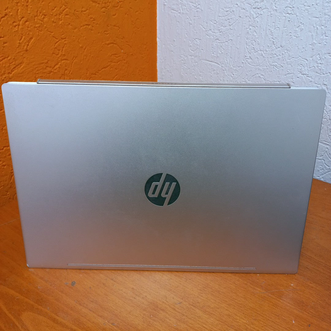 LAPTOP HP PAVILION 15-CW1012LA (2023) 1 TB + 128 GB SSD 12 GB RAM (SEMINUEVO)