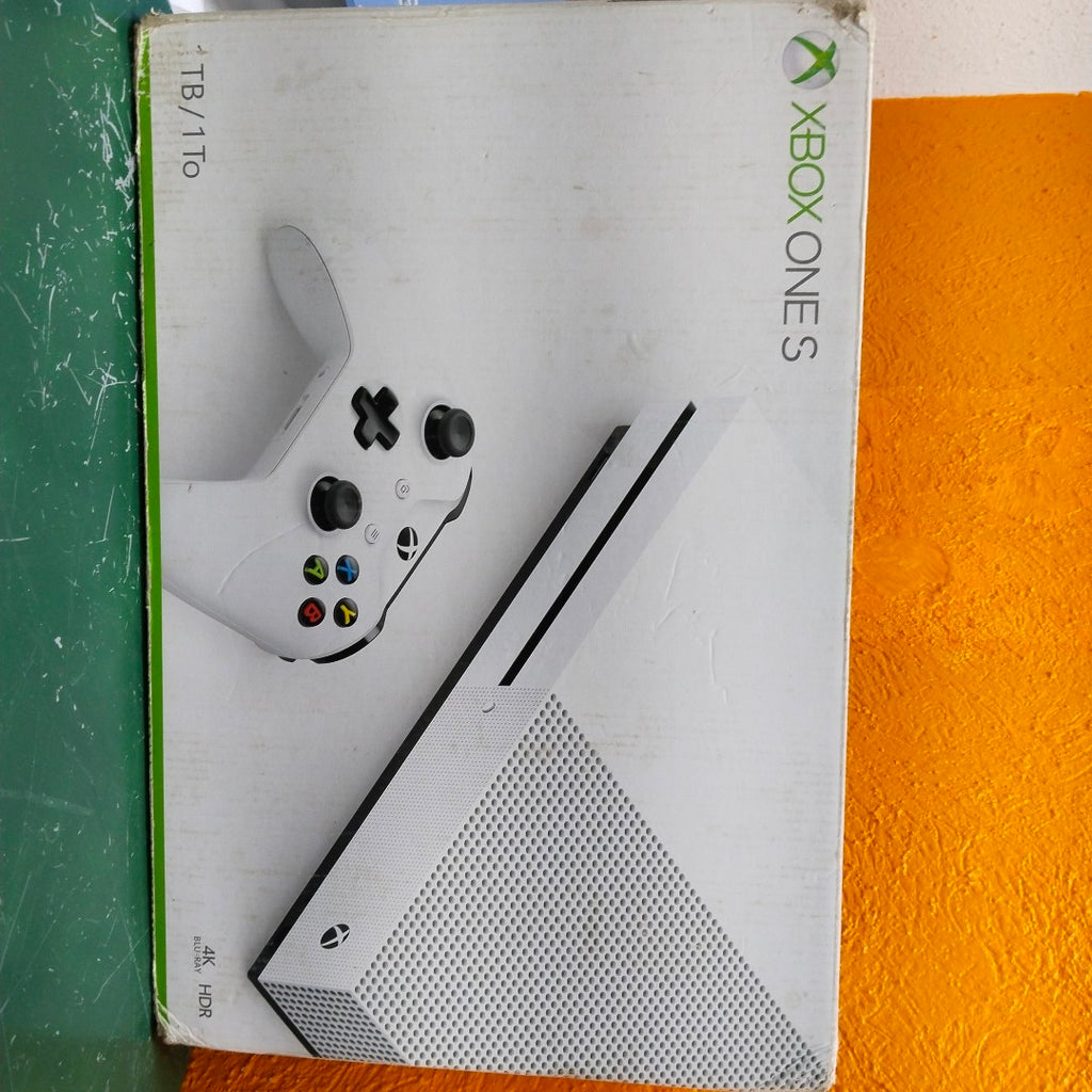 CONSOLA DE VIDEOJUEGO MICROSOFT XBOX ONE S 1 TB