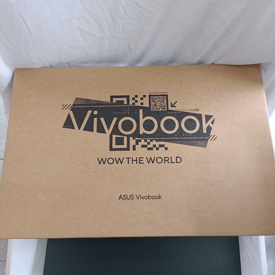 LAPTOP ASUS VIVOBOOK L1404FA-NK286W (2023) 512 GB SSD 8 GB RAM (SEMINUEVO)