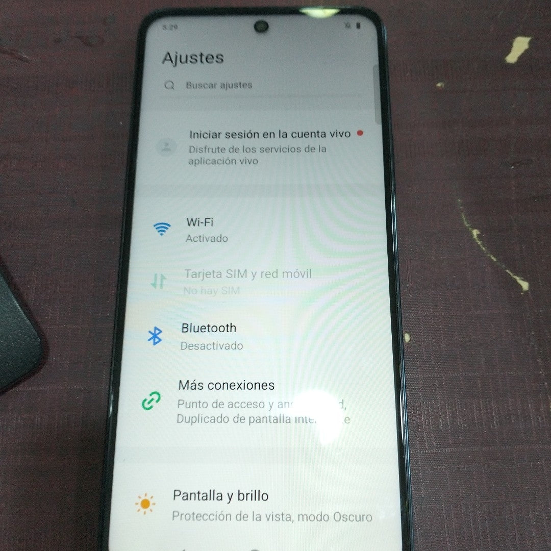 CELULAR VIVO Y28 V2352 256 GB 8 GB RAM (SEMINUEVO)