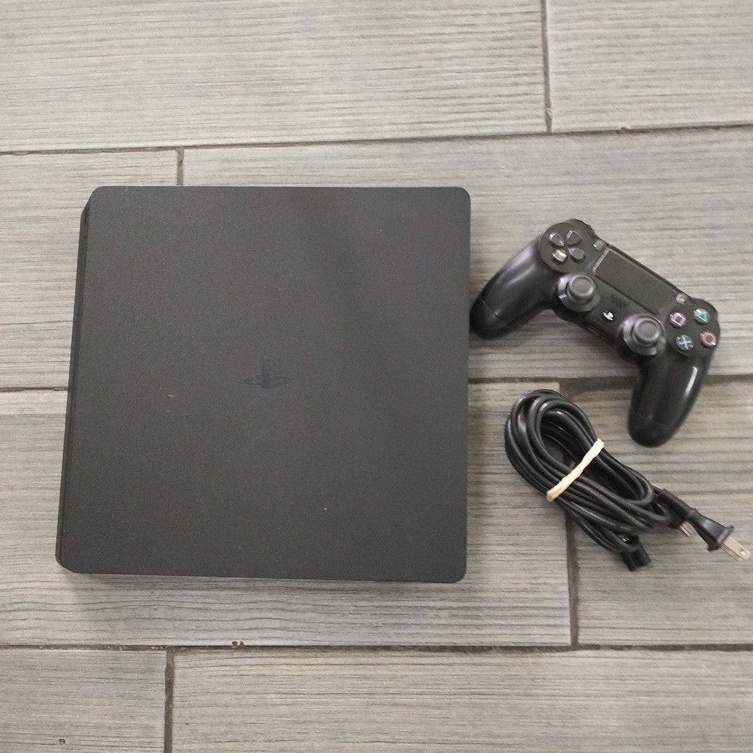 CONSOLA DE VIDEOJUEGO SONY PS4 SLIM 1 TB (SEMINUEVO)