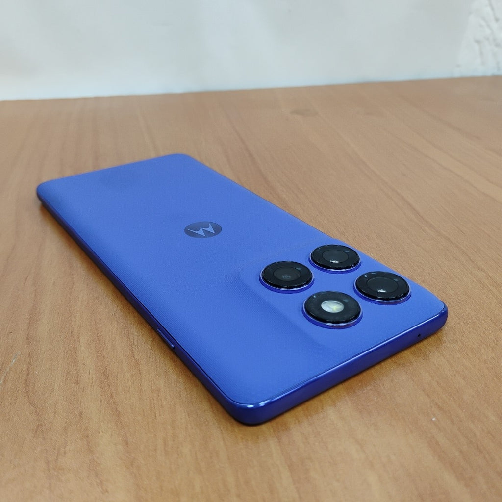 CELULAR MOTOROLA EDGE 60 PRO XT2507-1 (2025) 512 GB 12 GB RAM (SEMINUEVO)