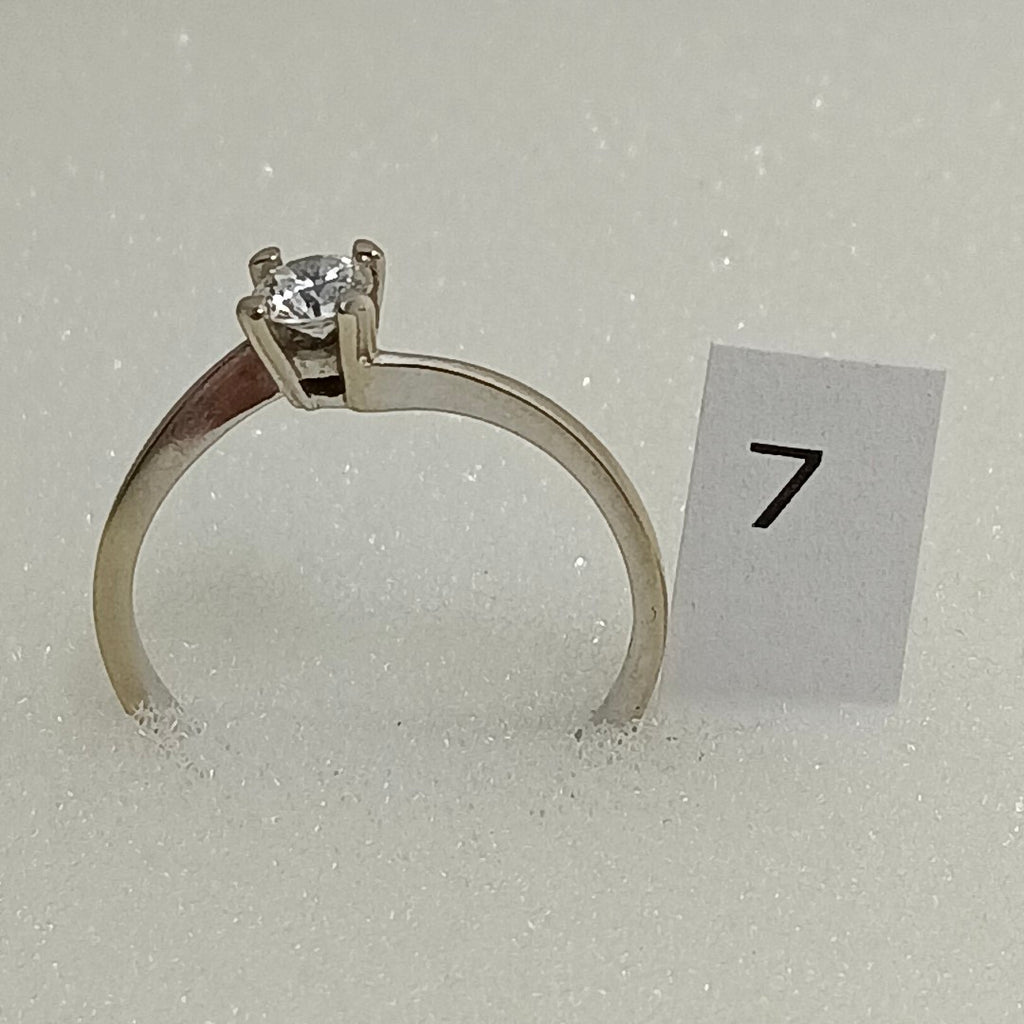 ANILLITO. ORO. 18 K 2 GRMS (SEMINUEVO)