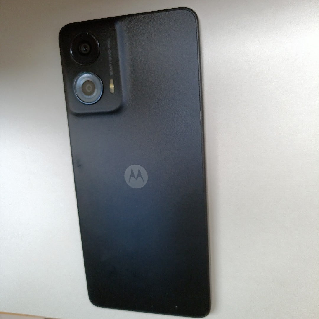 CELULAR MOTOROLA MOTO G24 XT2423-1 (2024) 256 GB 4 GB RAM (SEMINUEVO)