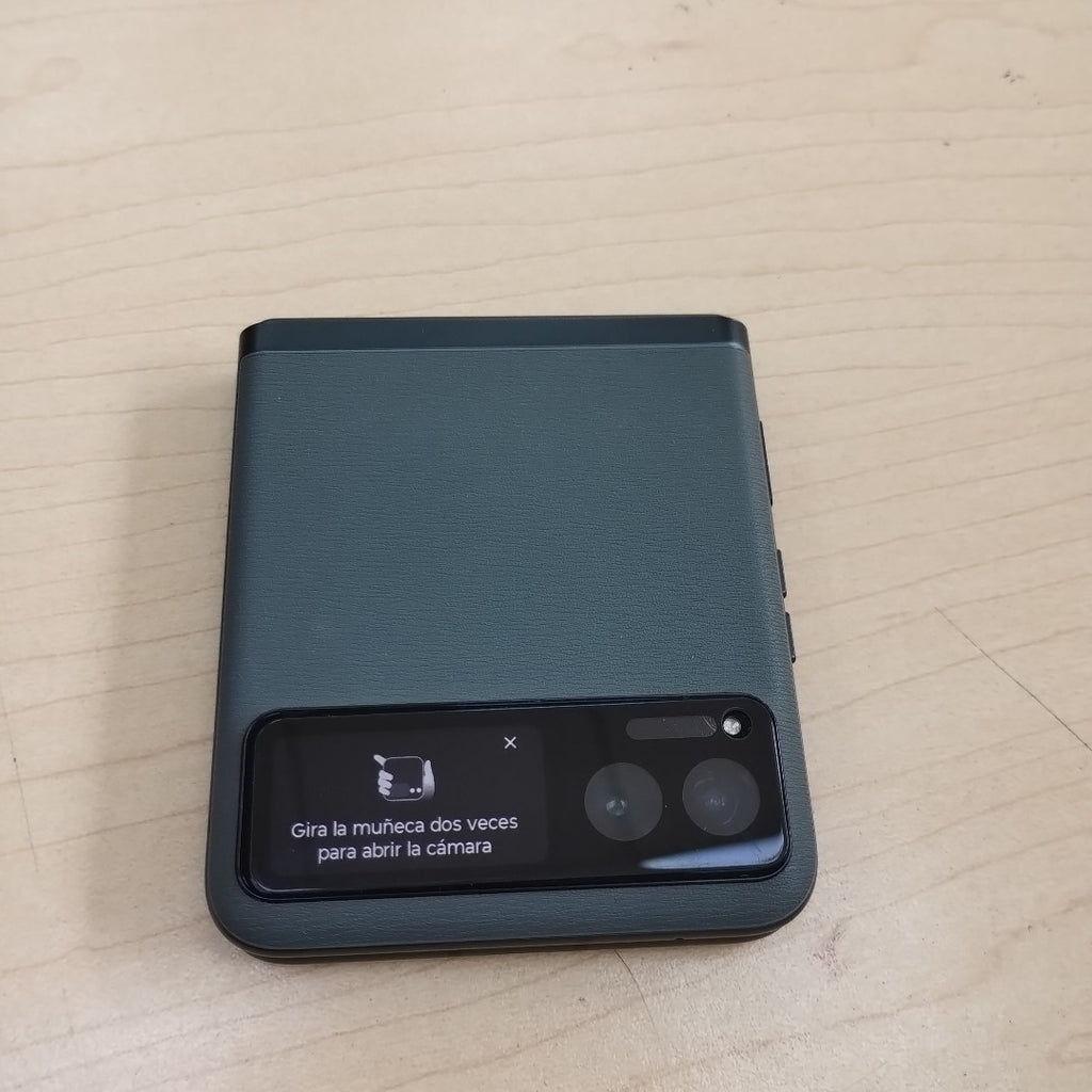 CELULAR MOTOROLA RAZR XT2323-2 (2023) 128 GB 8 GB RAM (SEMINUEVO)