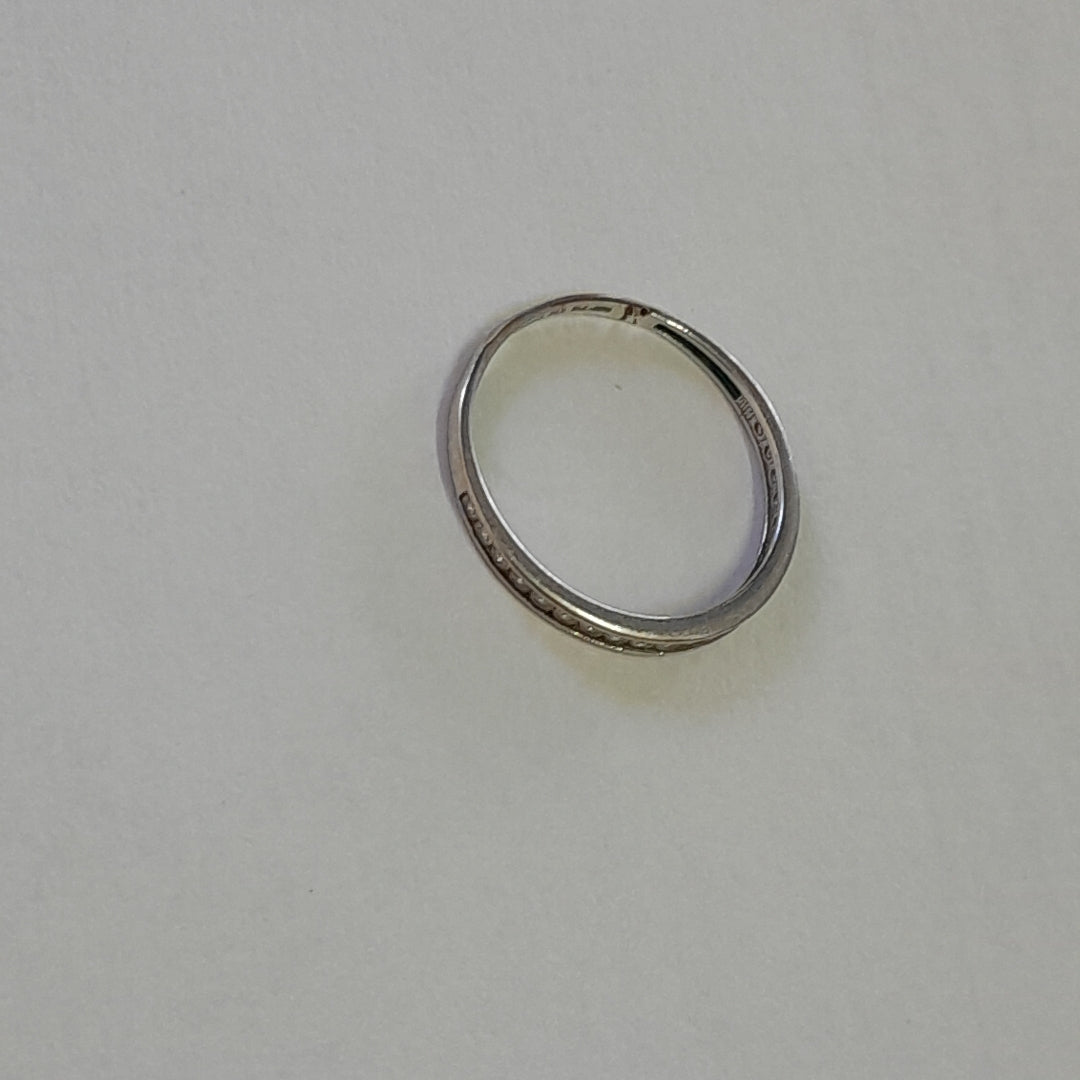 ANILLITO. ORO. 14 K 1 GRMS (SEMINUEVO)