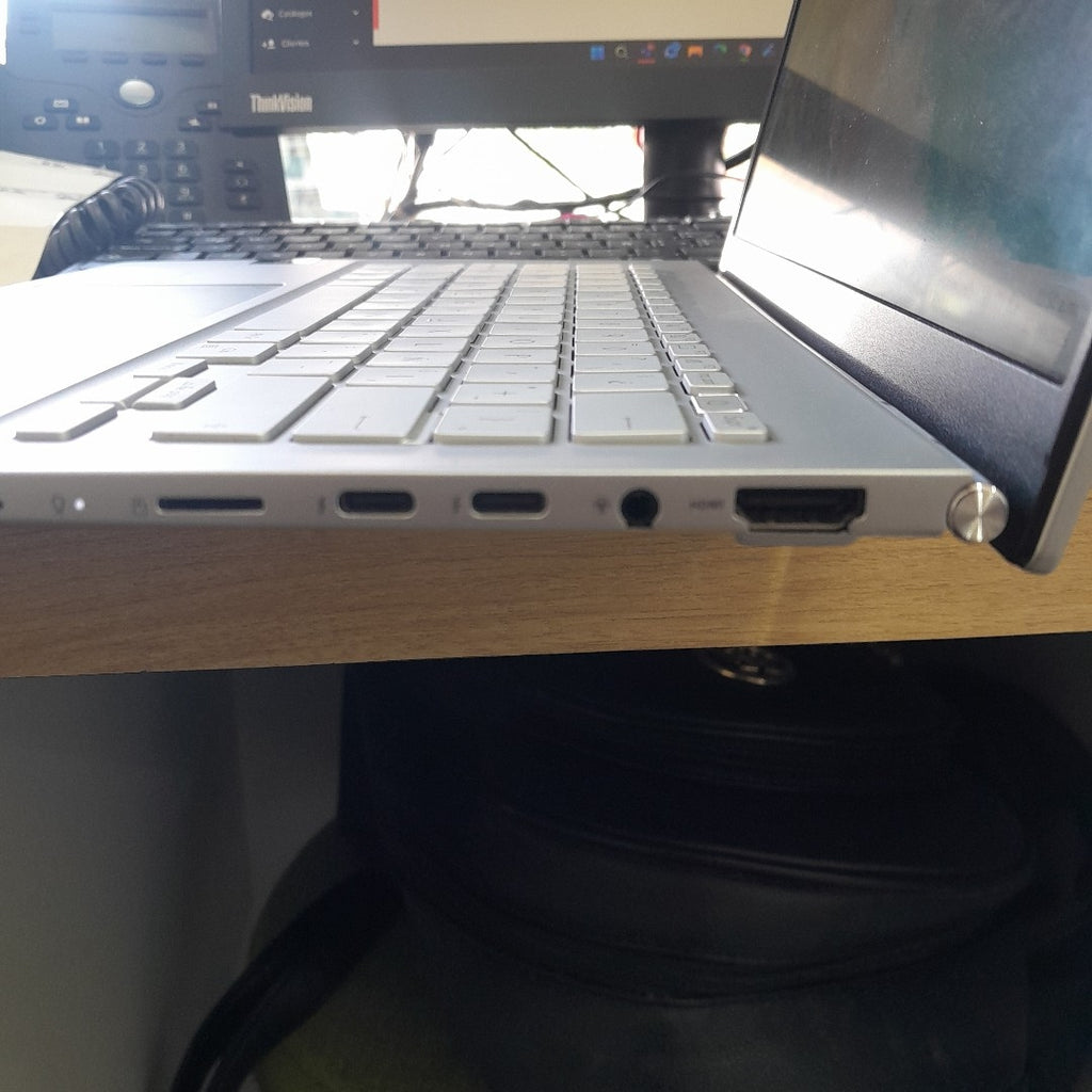 LAPTOP ASUS ZENBOOK 14 UX3402VA-KP555W (2023) 1 TB SSD 16 GB RAM (SEMINUEVO)