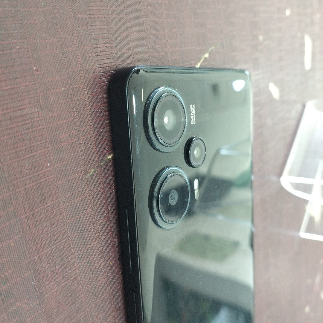 CELULAR XIAOMI POCO F5 23049PCD8G (2023) 256 GB 12 GB RAM (SEMINUEVO)