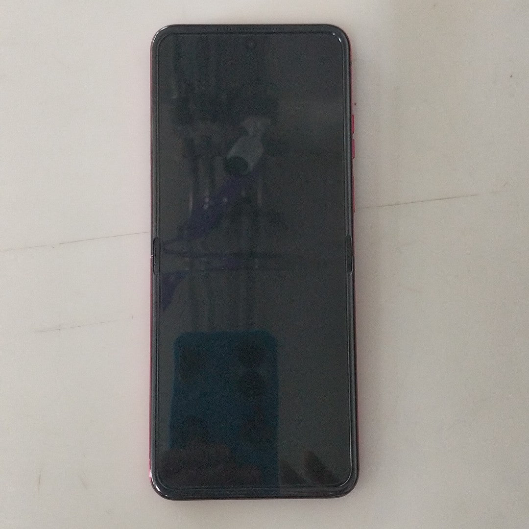 CELULAR MOTOROLA RAZR 50 ULTRA XT2451-3 (2024) 512 GB 12 GB RAM (SEMINUEVO)