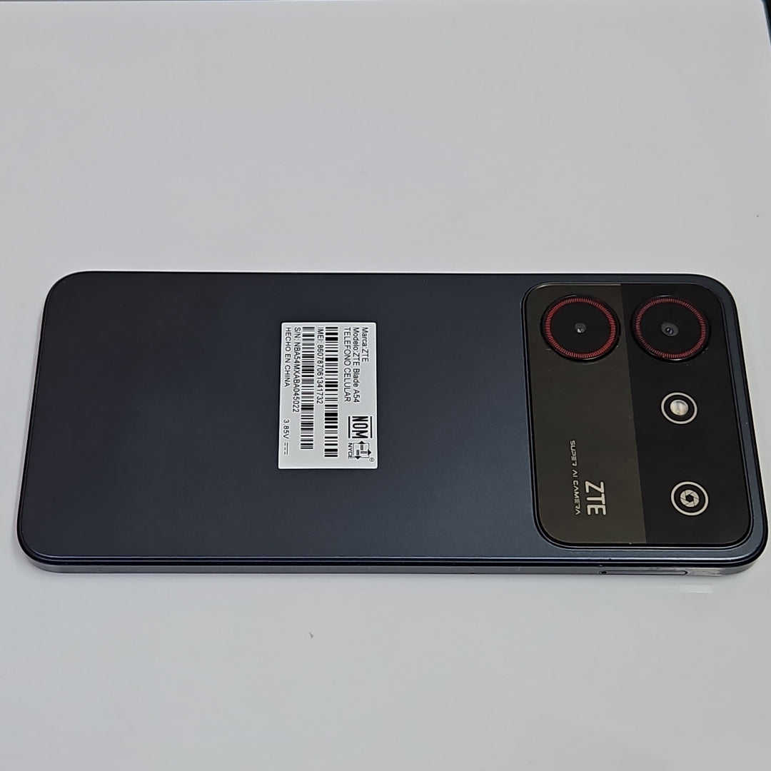 CELULAR ZTE BLADE A54 128 GB 4 GB RAM (SEMINUEVO)