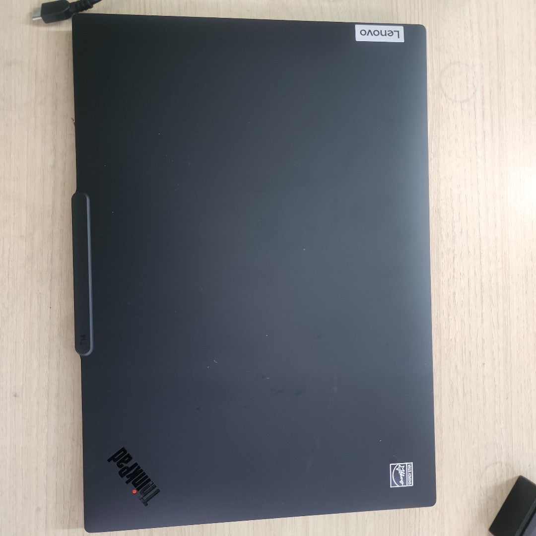 LAPTOP LENOVO THINKPAD T14  GEN 5 (2025) 256 GB SSD 16 GB RAM (SEMINUEVO)