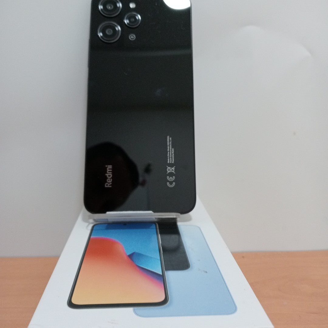 CELULAR XIAOMI REDMI 12 23053RN02L 256 GB 8 GB RAM (SEMINUEVO)