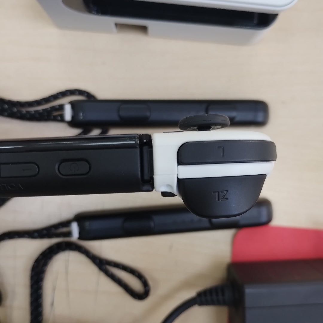 CONSOLA DE VIDEOJUEGO NINTENDO SWITCH OLED 64 GB (SEMINUEVO)