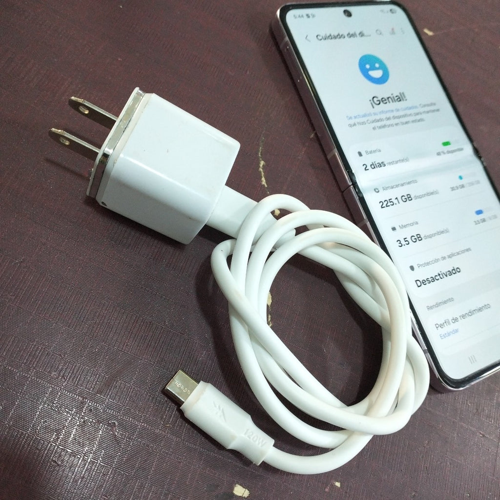 CELULAR SAMSUNG GALAXY Z FLIP 5 SM-F731B (2023) 256 GB 8 GB RAM (SEMINUEVO)