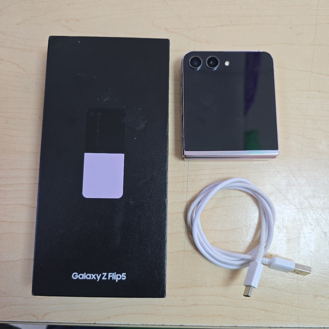 CELULAR SAMSUNG GALAXY Z FLIP 5 SM-F731B (2023) 512 GB 8 GB RAM (SEMINUEVO)