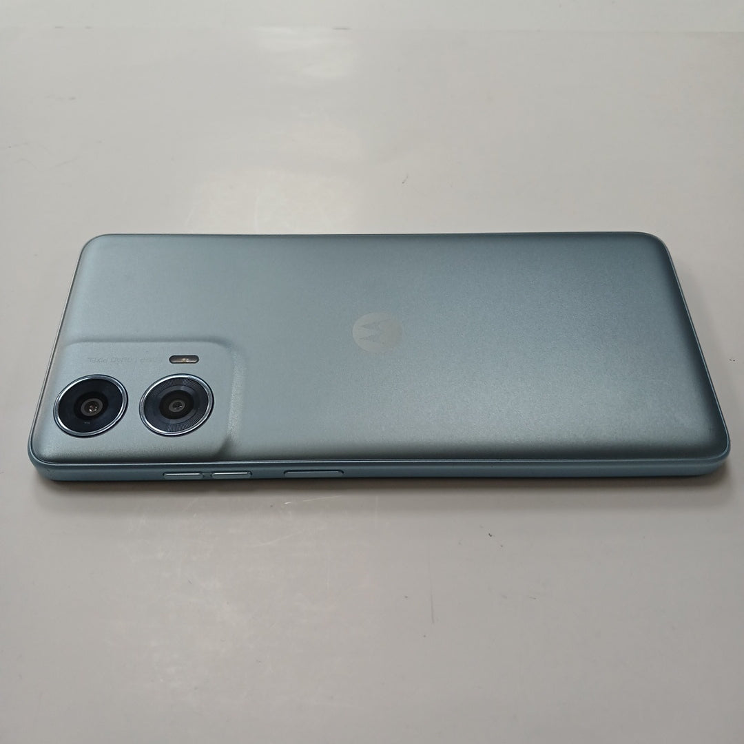 CELULAR MOTOROLA MOTO G24 POWER XT2425-1 (2024) 256 GB 8 GB RAM (SEMINUEVO)