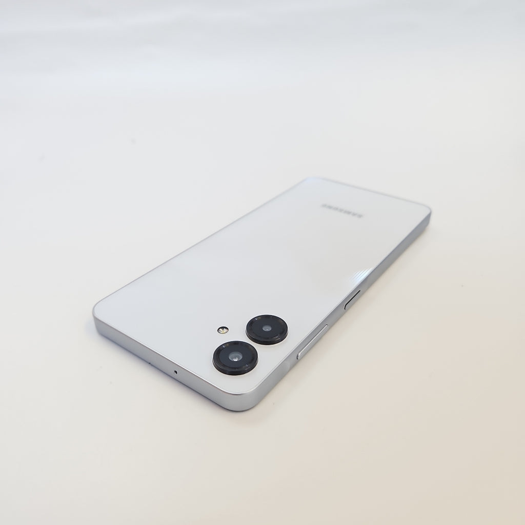 CELULAR SAMSUNG GALAXY A06 SM-A065M (2024) 64 GB 4 GB RAM (SEMINUEVO)