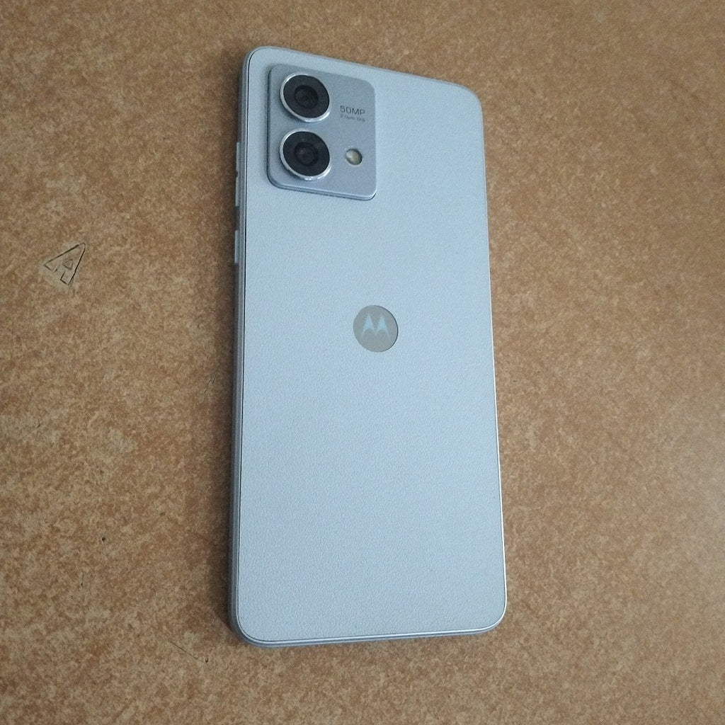 CELULAR MOTOROLA MOTO G84 XT2347-1 (2023) 256 GB 8 GB RAM (SEMINUEVO)