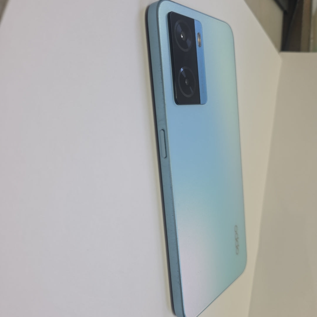 CELULAR OPPO  A77 CPH2385 128 GB 4 GB RAM (SEMINUEVO)