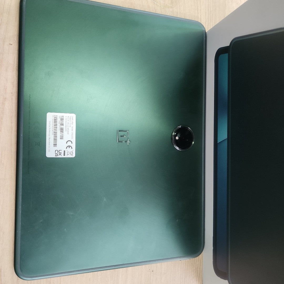 TABLETA ONE PLUS TAB OPD2203 (2023) 128 GB 8 GB RAM (SEMINUEVO)