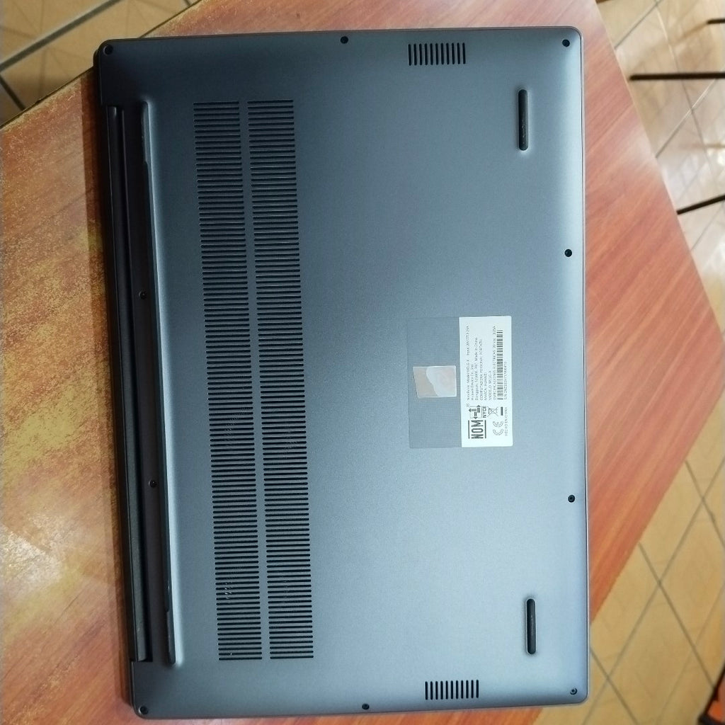 LAPTOP HUAWEI MATEBOOK D16 MCLG-X (2024) 1 TB SSD 16 GB RAM (SEMINUEVO)