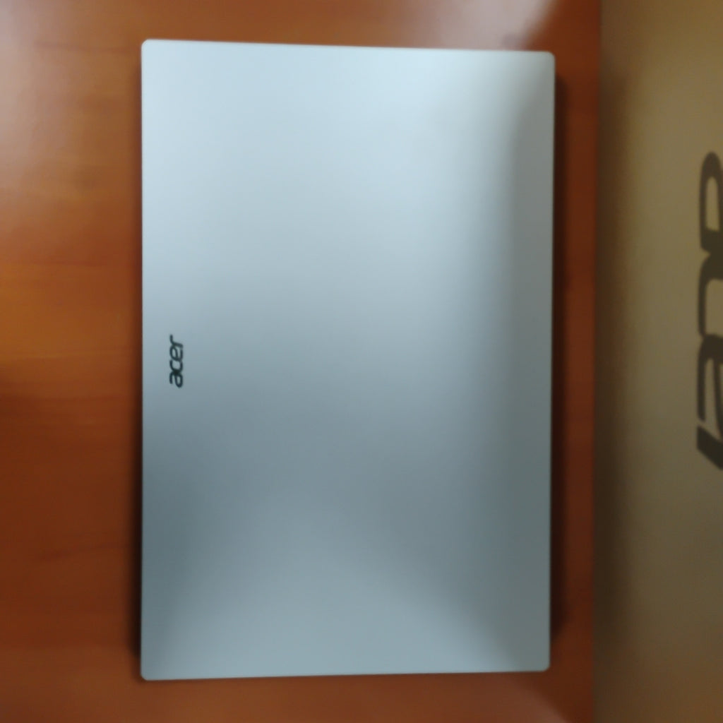 LAPTOP ACER ASPIRE LITE 15 AL15-33P-35KJ (2025) 512 GB SSD 8 GB RAM (SEMINUEVO)