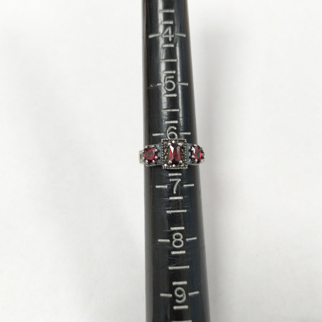 ANILLO. PLATA. 3.8 GRMS (SEMINUEVO)