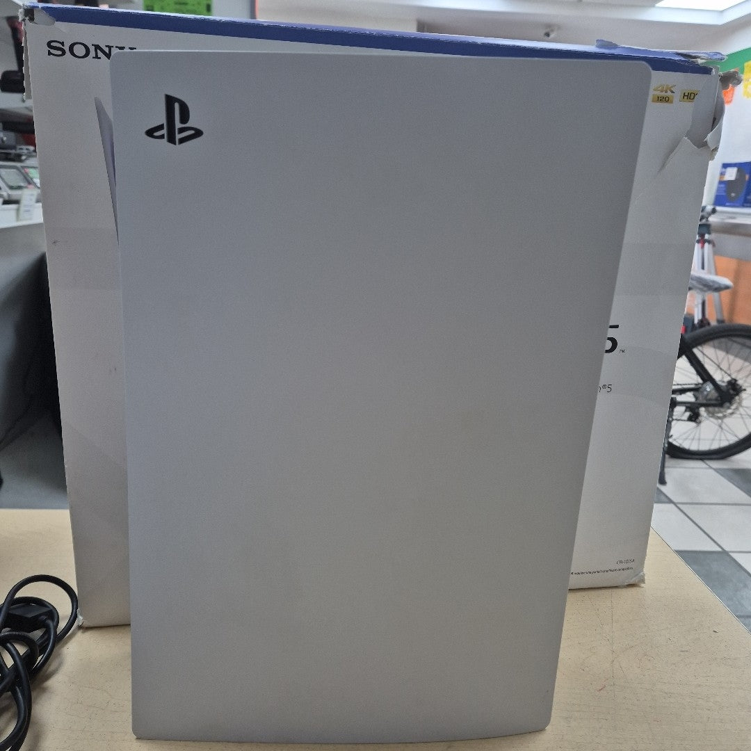 CONSOLA DE VIDEOJUEGO SONY PS5 825 SSD (SEMINUEVO)