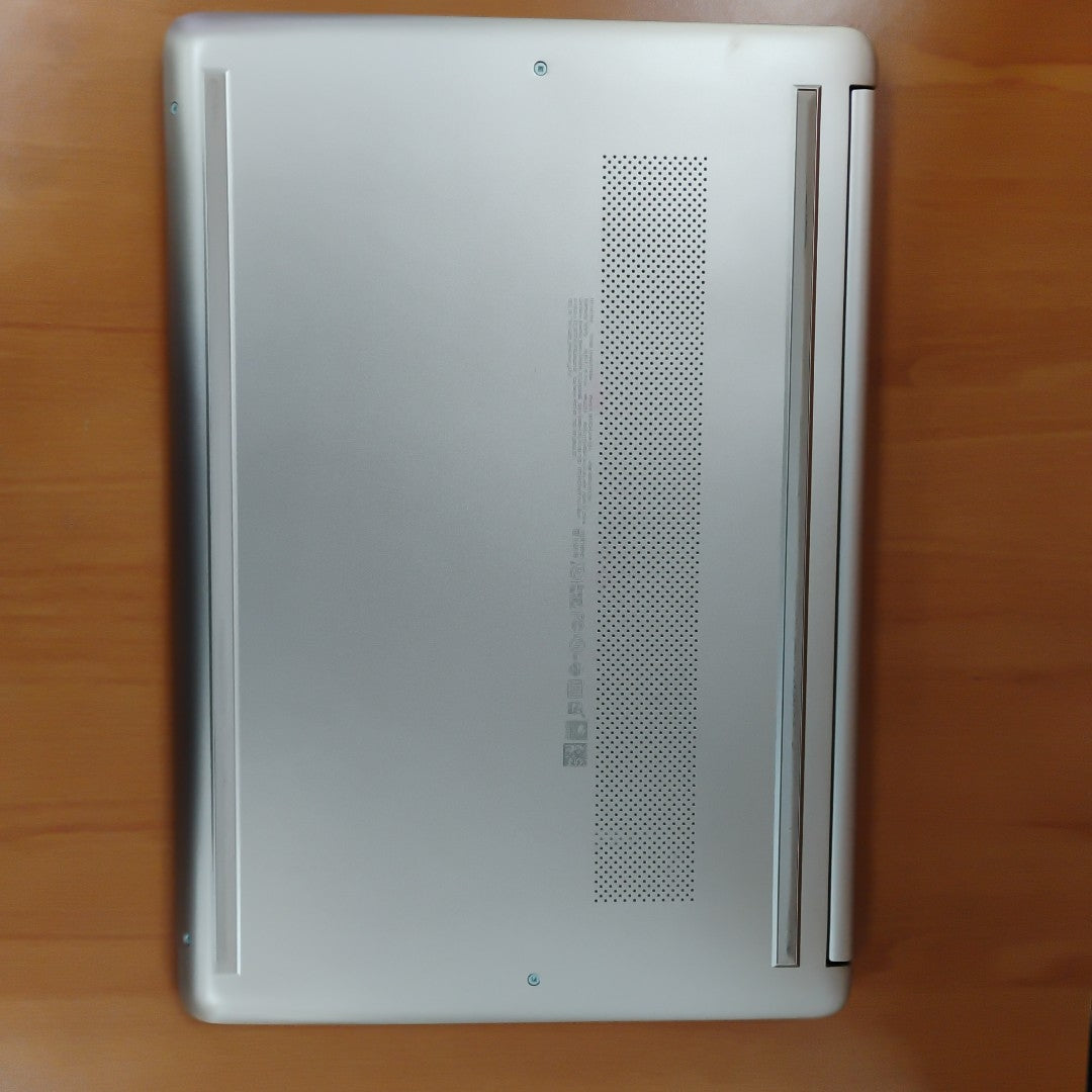 LAPTOP HP 14-DQ0762DX (2024) 128 GB SSD 4 GB RAM (SEMINUEVO)