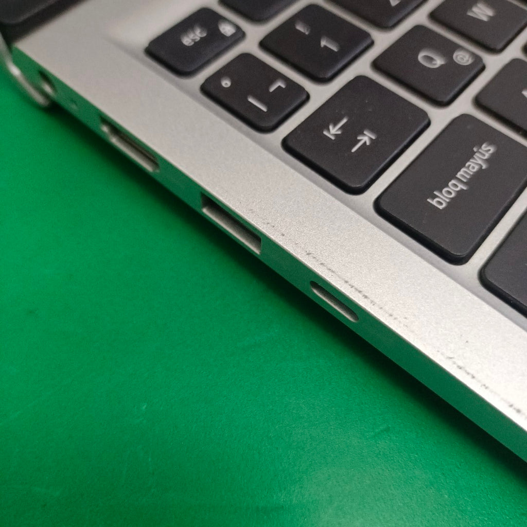 LAPTOP DELL INSPIRON 15 3535 (2024) 512 GB SSD 8 GB RAM (SEMINUEVO)