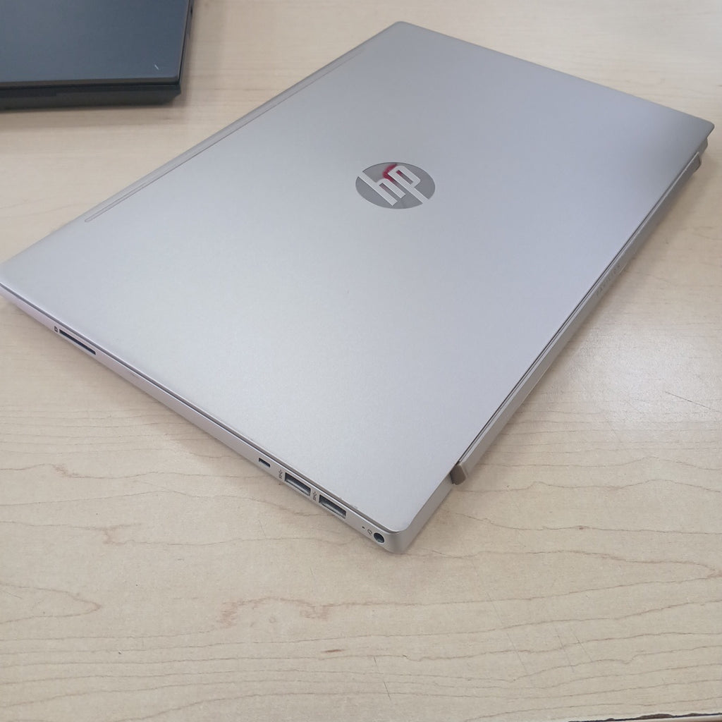 LAPTOP HP 15-CW1012LA (2019) 1 TB 12 GB RAM (SEMINUEVO)