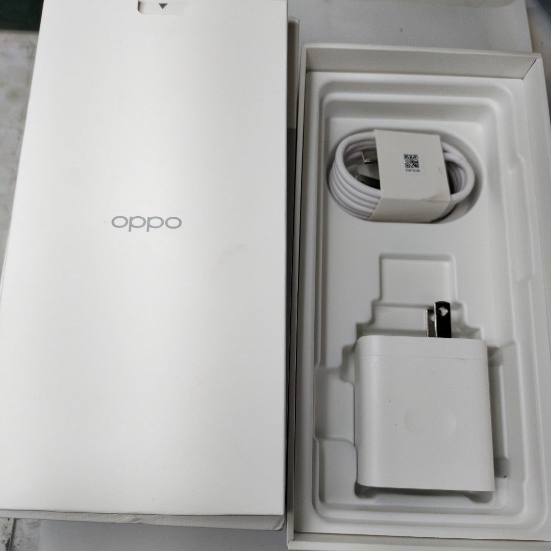 CELULAR OPPO  A5 PRO CPH2711 (2025) 256 GB 8 GB RAM (SEMINUEVO)