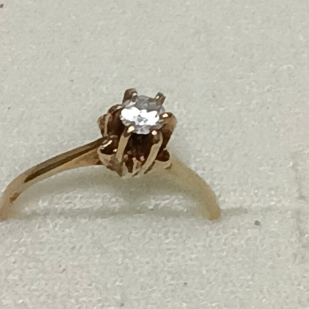 K1 1,70 GRMS 10 K ESPECIFICACIONES COMPLEMENTARIAS ANILLO TP SOLITARIO (SEMINUEVO)