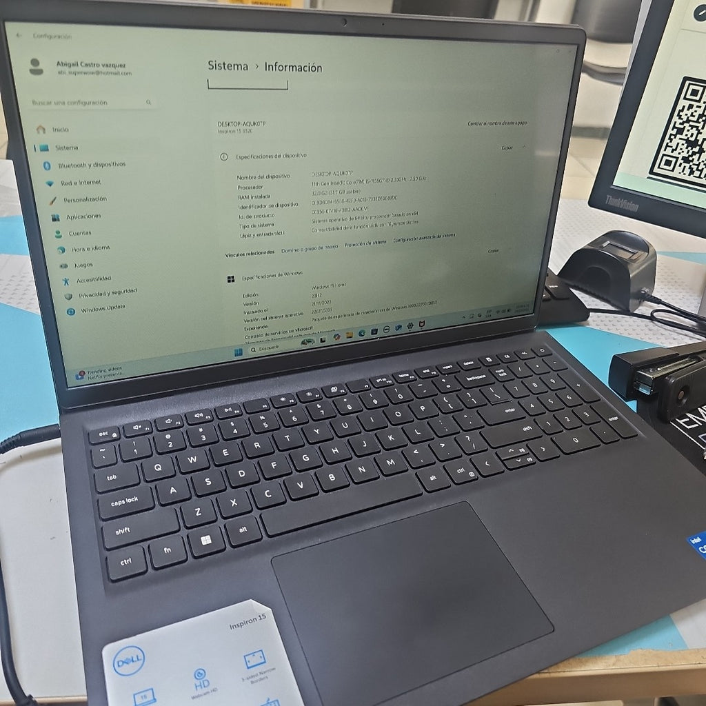 LAPTOP DELL INSPIRON 15 3520 (2023) 2 TB SSD 32 GB RAM (SEMINUEVO)