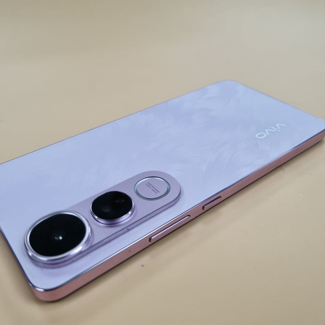 CELULAR VIVO V50 LITE V2441 (2025) 256 GB 8 GB RAM (SEMINUEVO)