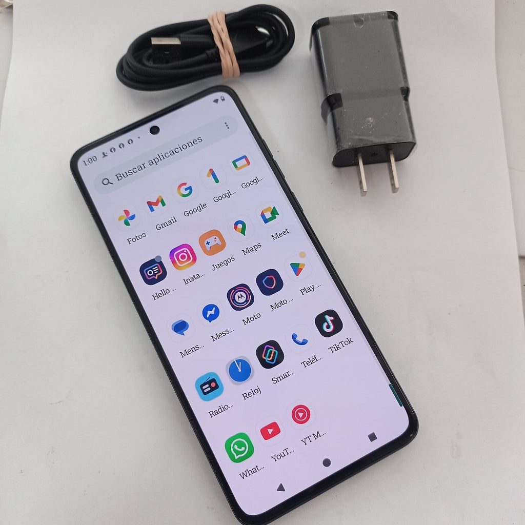 CELULAR MOTOROLA MOTO G84 XT2347-1 (2023) 256 GB 8 GB RAM (SEMINUEVO)