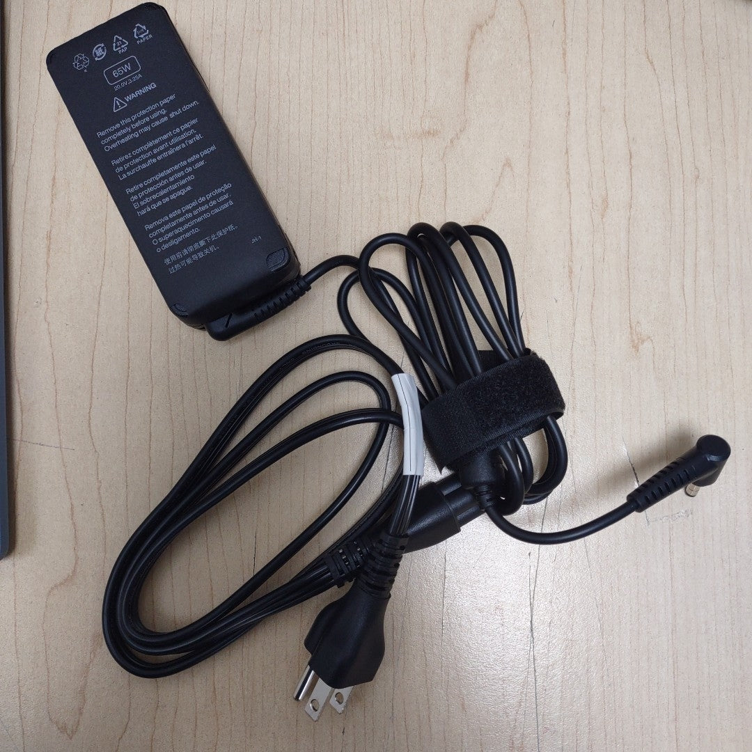 LAPTOP LENOVO IDEAPAD SLIM 3 15IRH10 (2025) 512 GB SSD 16 GB RAM (SEMINUEVO)