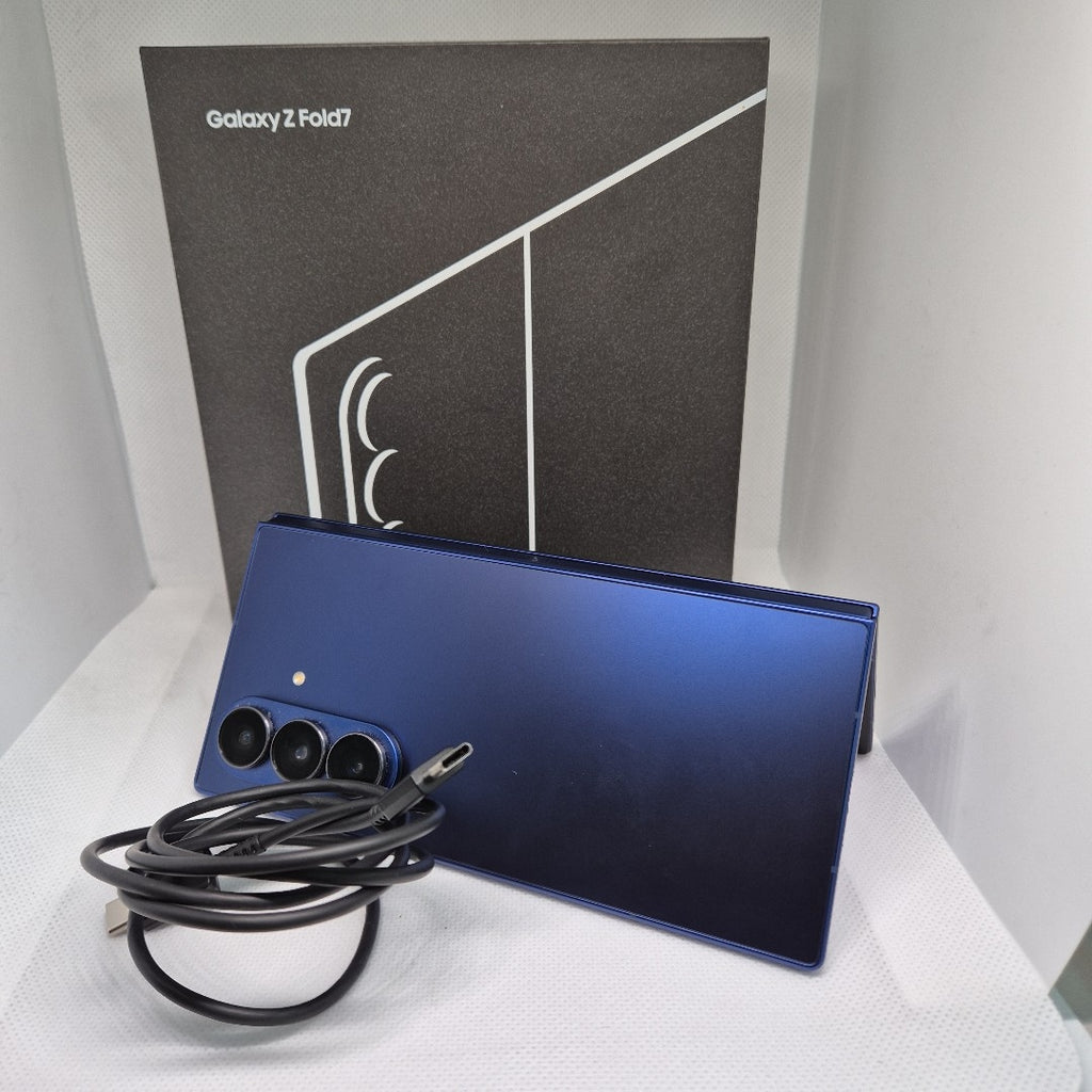 CELULAR SAMSUNG GALAXY Z FOLD7 SM-F966B (2025) 1 TB 16 GB RAM (SEMINUEVO)