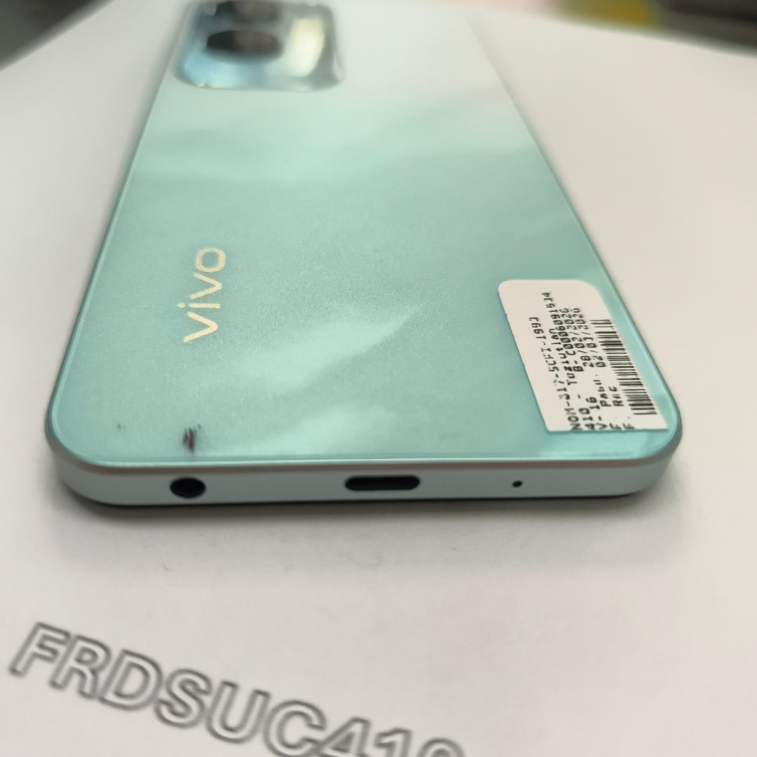 CELULAR VIVO Y18 V2333 128 GB 6 GB (SEMINUEVO)