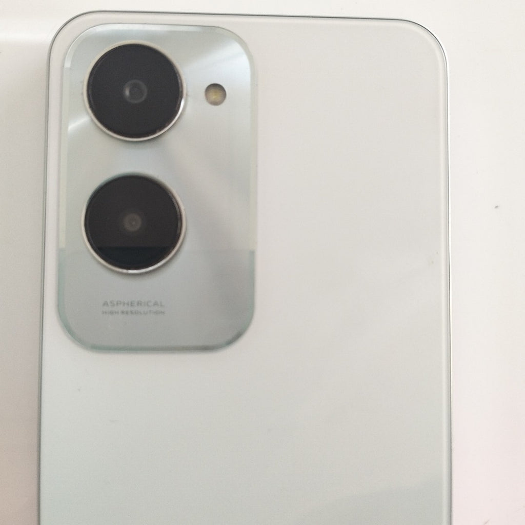 CELULAR VIVO Y18 V2333 128 GB 6 GB (SEMINUEVO)