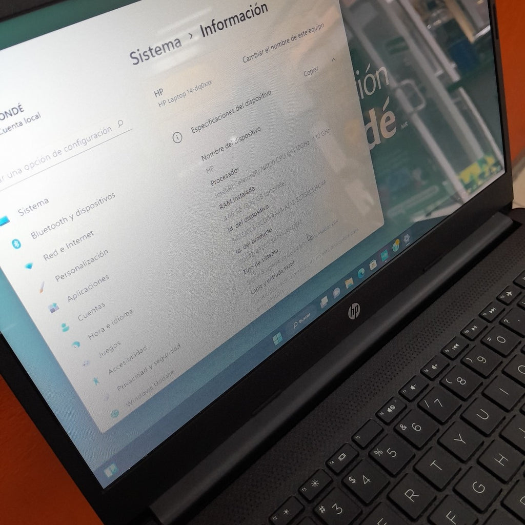 LAPTOP HP 14-DQ0510LA (2023) 256 GB SSD 4 GB RAM (SEMINUEVO)