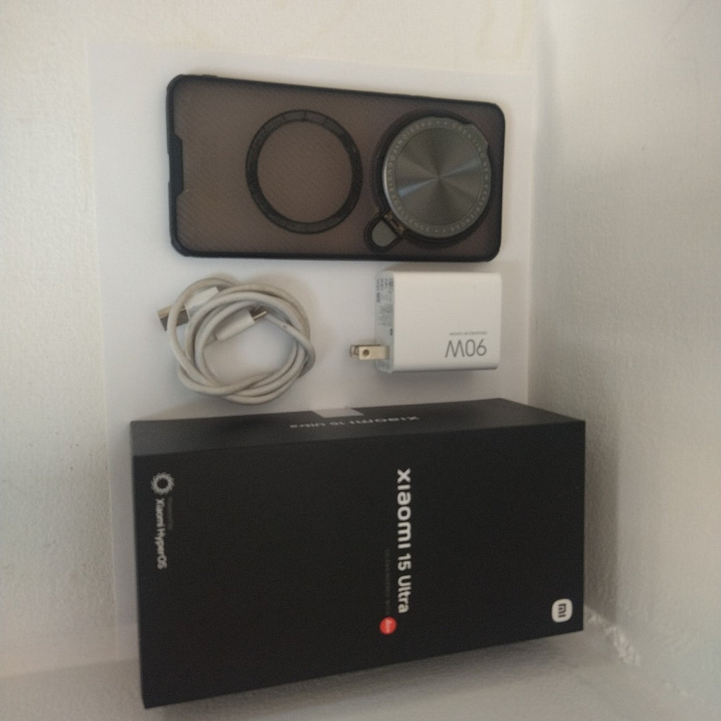 CELULAR XIAOMI 15 ULTRA 25010PN30G (2025) 512 GB 16 GB RAM (SEMINUEVO)