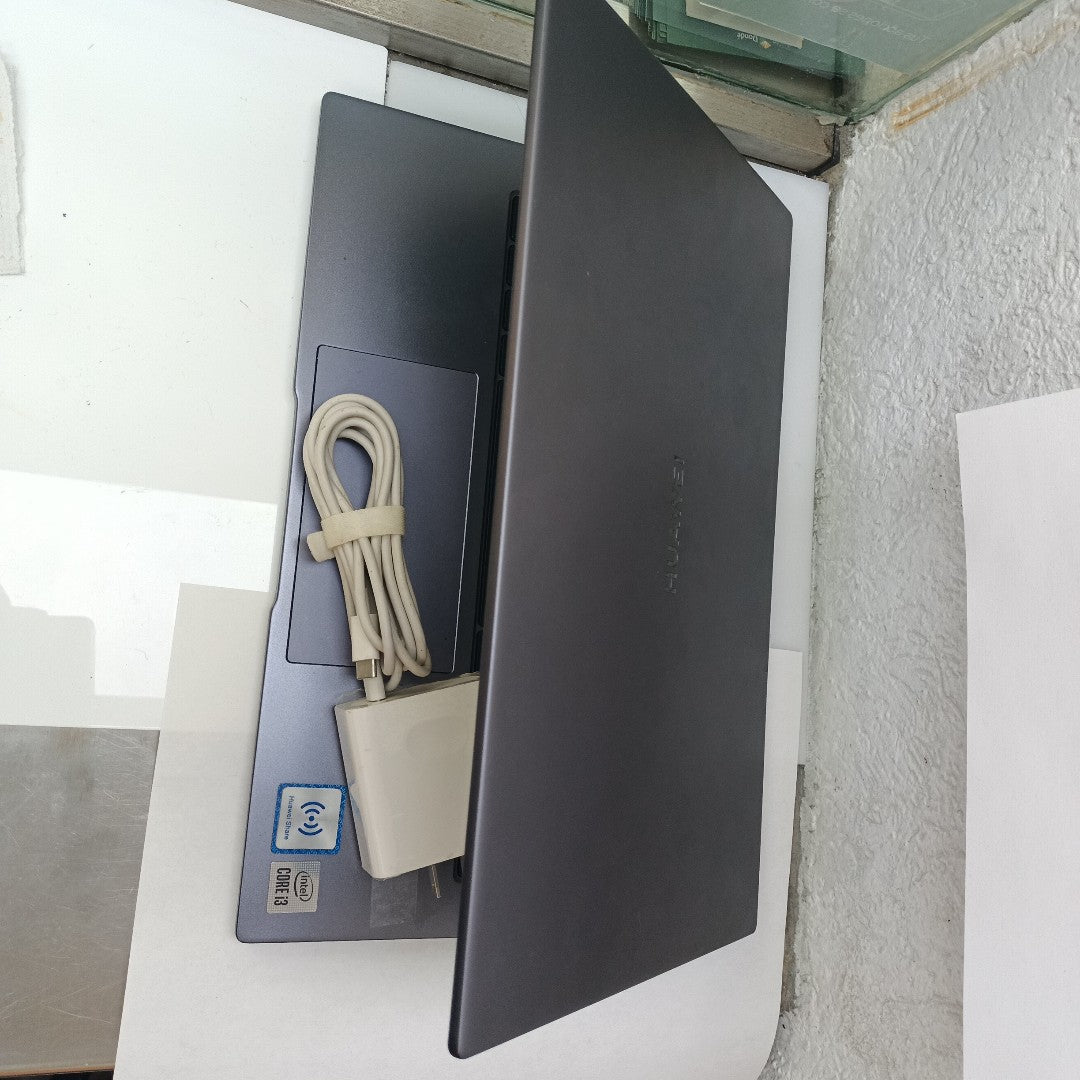 LAPTOP HUAWEI MATEBOOK D14 NBB-WAI9 (2020) 256 GB SSD 8 GB RAM (SEMINUEVO)