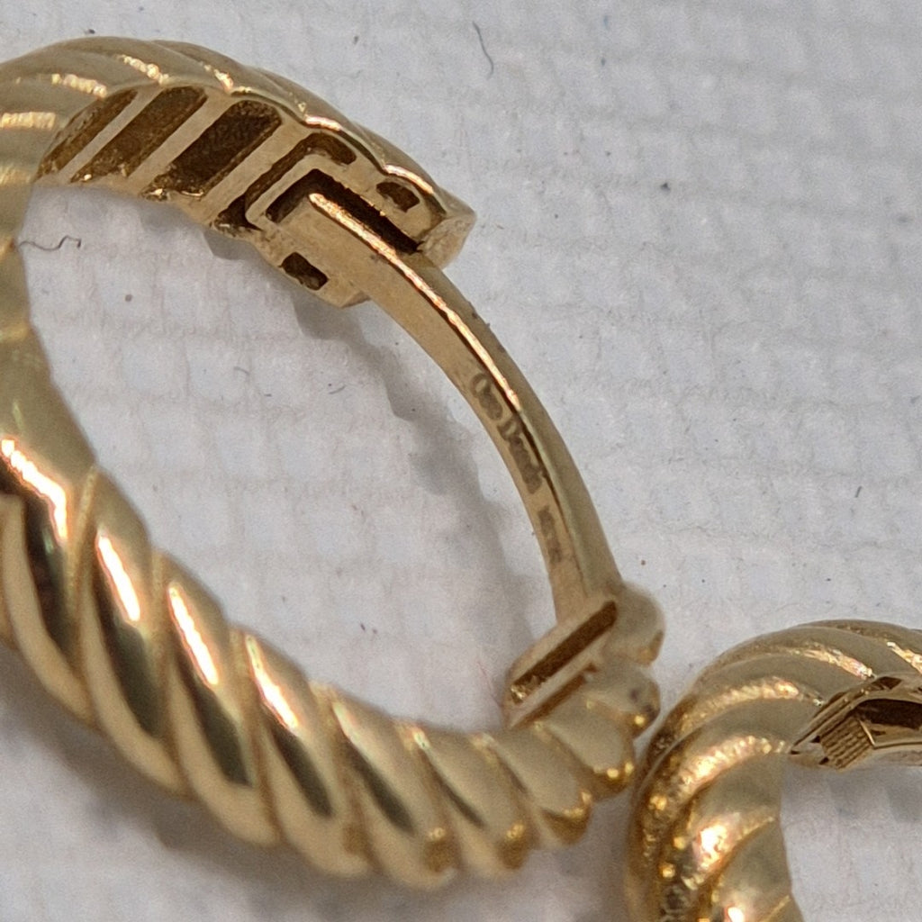 HUGGIES ORO 14K 2 (NUEVO)