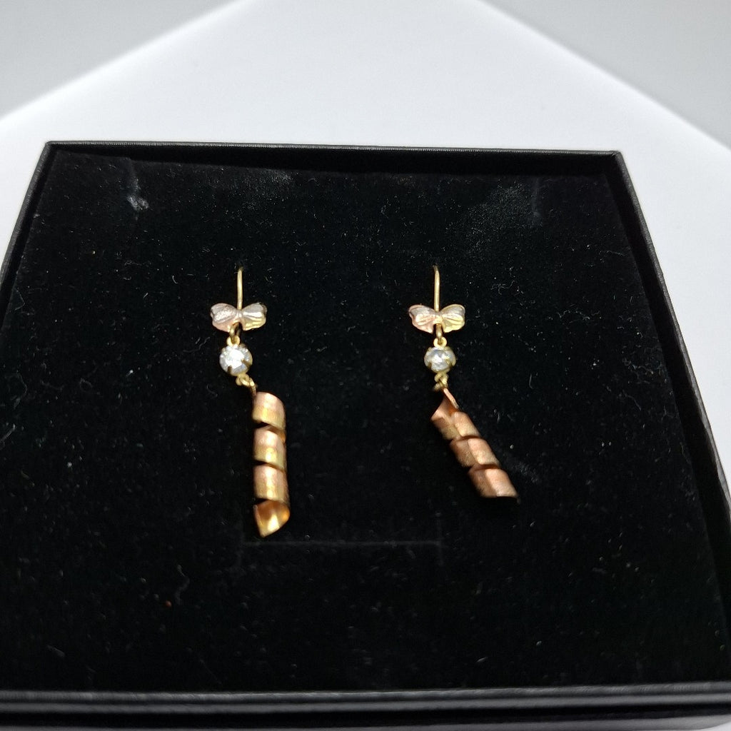 ARETES PAR ORO 10 K 1.9 GRMS (SEMINUEVO)